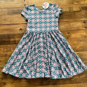 NWT Dot Dot Smile Classic Cap Sleeve Dress Faceted Diamonds 3/4